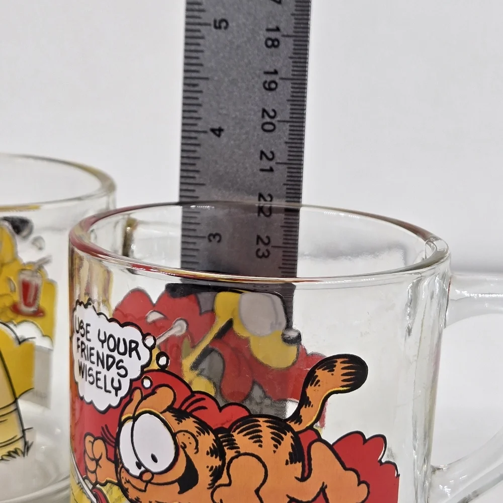 Vtg 1978 McDonald's Garfield & Odie Glass Mugs Cups Set of 2‎ Jim Davis UFS